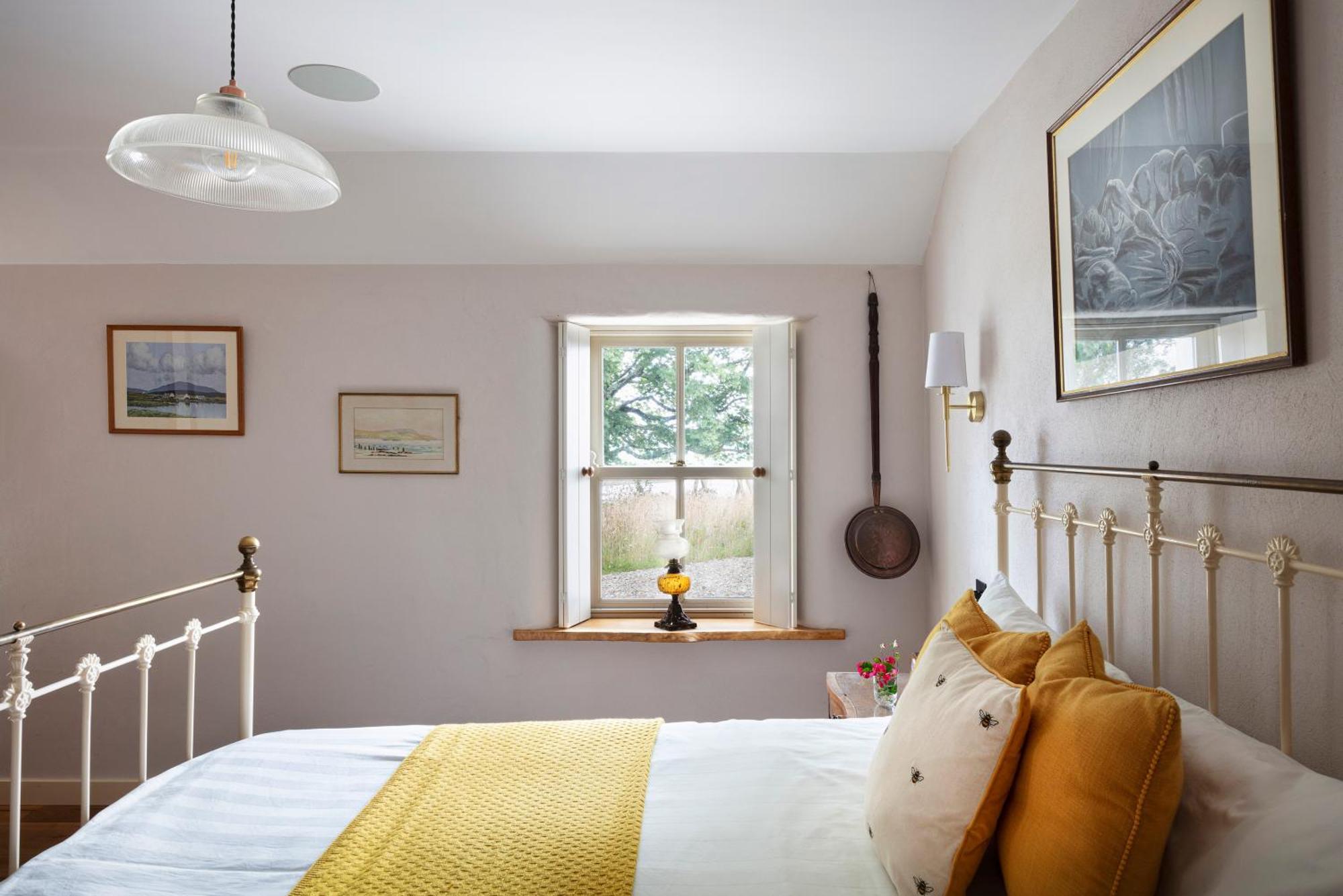 Secluded Thatched Cottage, Near Beaches & Hill Walking Rashenny 외부 사진