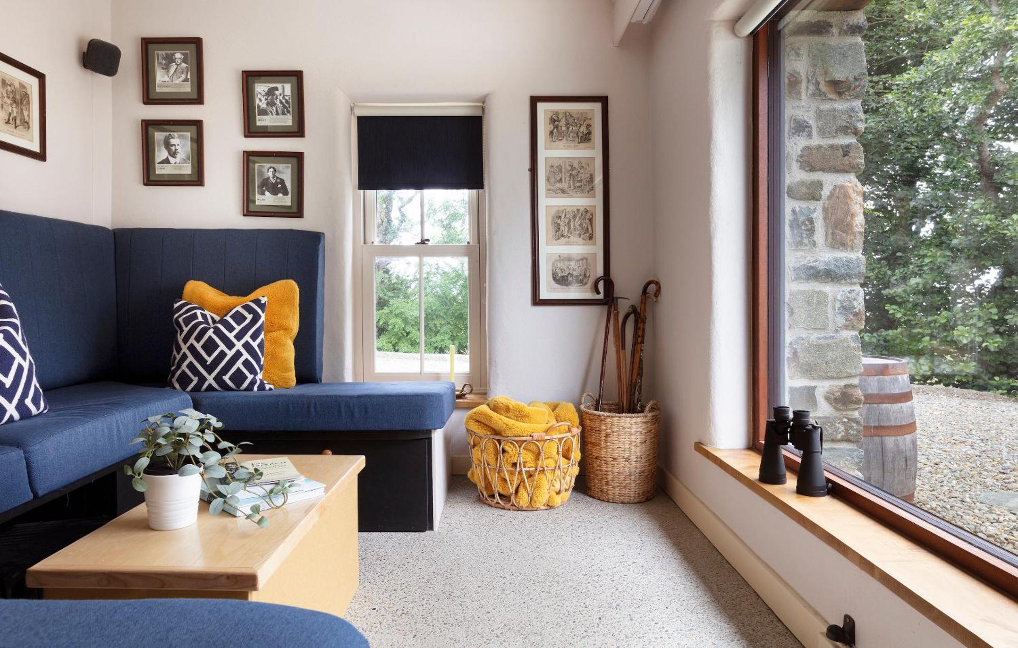 Secluded Thatched Cottage, Near Beaches & Hill Walking Rashenny 외부 사진